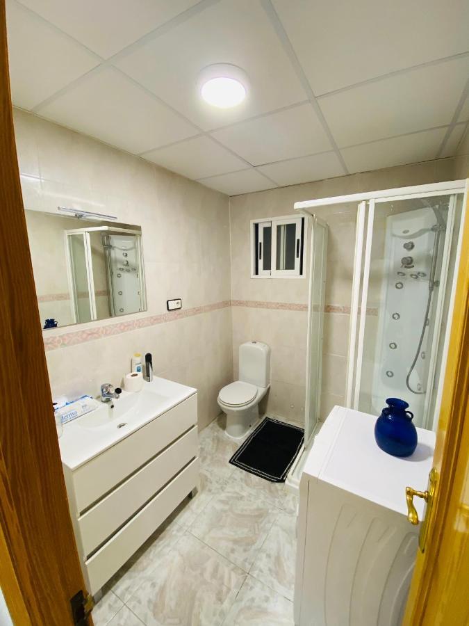 Alex Apartments بينايدورم المظهر الخارجي الصورة